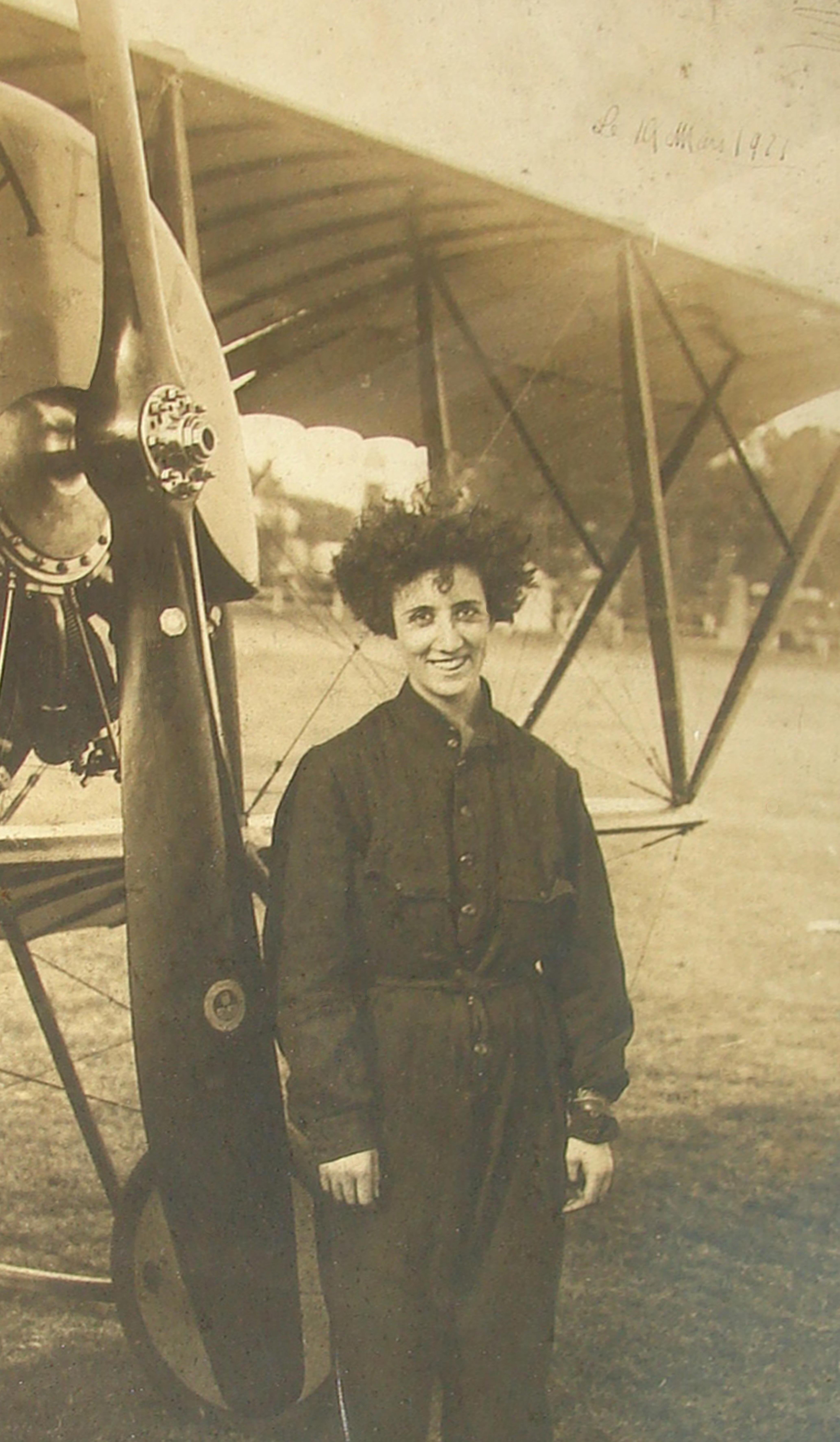 cuadro-del-aero-club-argentino-detail